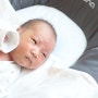 신생아 시력 눈뜨는 시기 아기시력 눈초점 초점책 언제부터 흑백 컬러 신생아사시