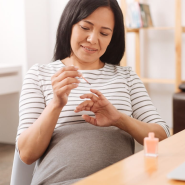 임산부 네일, 젤네일 : 임신 중 네일아트 해도 될까?