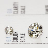 금과 다이아몬드의 차이, 안전자산으로 말하는 금과 다르다!
