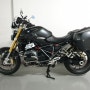 BMW R1200R 아크라포빅 구조변경 1만 킬로대, 깔끔한 풀 튜닝 바이크