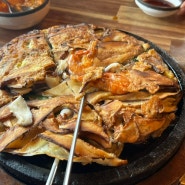 대전 송강동 해물칼국수와 특별한 파전 ‘황토기와집’