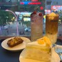 홍대입구역 카페 홍대 인스타 감성 카페 케이크 찐맛집 버티컬 커피