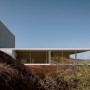 [건축,주택] 주변환경과 교감하는 미니멀한 디자인의 주택 / Shi House