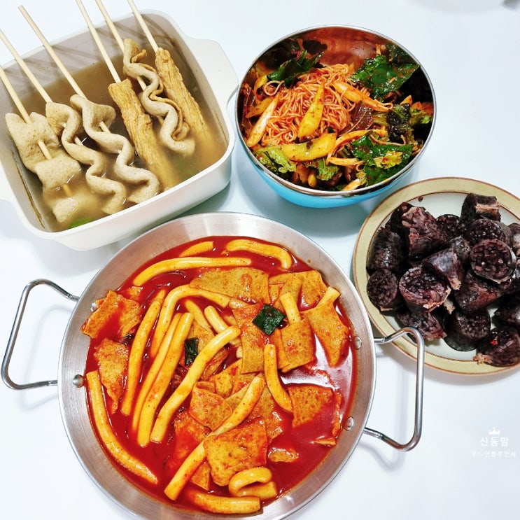 밀떡 떡볶이밀키트 꼬치어묵탕 끓이는법 오뎅탕육수 은영이떡볶이 분말소스 간단캠핑용요리메뉴 : 네이버 블로그