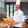 [강릉교차로/오늘의소식] 42년 제과제빵 기술 인정 기능장이 매일 굽는 빵