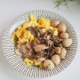 엄마의 대충요리 14: 소고기 장조림 부위 메추리알 버섯 만들기 +버터장조림비빔밥