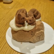 [서울 찍고 오기 4탄] 디저트가 맛있는 홍대카페에서 케이크 먹기