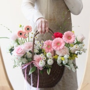 [ 산본꽃집 / 산본꽃바구니 ] 67번째 결혼기념일 선물로 '핸드백 꽃바구니'를 예약해 주셨어요.