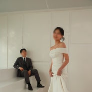 청담 라리 스튜디오 웨딩 촬영 후기 | 실내 하얀 계단 배경