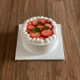 100가지 베이킹 도장깨기 챌린지(번외편) : 딸기 케이크 만들기 (22)