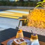 홍대 연트럴다방 :: 연남동 애견동반가능카페 맛있는 디저트가 있는 예쁜 카페