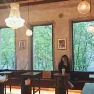 서울 명동 대형카페 더 스팟 패뷸러스 커피 디저트 맛있는 곳