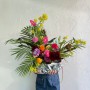 수원 광교 꽃 배송 전문 - 트로피컬 컬러의 화려함을 담아드린 "디자인 대형 꽃바구니"- 라비엔로즈플라워