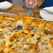 제주 송악산 산방산 피자 맛집 대형 크기의 특별한 피자 맛집 곶자왈 화덕피자