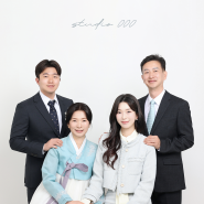 문정역 가족사진 맛집 스튜디오영영영 | 올드한 가족사진말고 트렌디한 가족사진을 원한다면!