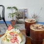 창원 도계동 카페 : 유럽 감성의 도리단길 롤 크레이프 맛집, 카페굿니스