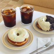 광주 동명동 도넛 카페 도피 / 광주 3대 도넛 당충전 디저트 선물 추천(다이어터 접근 금지)