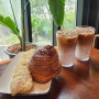 일산 대형 카페 식사동 빵집 빵굽는제빵소 종류 다양해