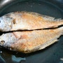 가문앤영광굴비 찐 보리굴비 대 3마리 고소하고 적당히 짭쪼롬하게 맛있는 생선구이 :)