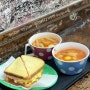 [대전/둔산동] 가성비 좋은 현지인 맛집 ‘떡반집 본점’ 떠먹는 떡볶이와 계란토스트