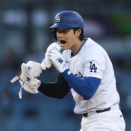 '야구천재' 오타니 쇼헤이, 다저스 소속 일본인 최다 홈런 데이브 로버츠 기록을 뛰어넘다! 시즌 8호 대포 작렬!