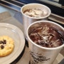 성수 도렐 분위기 있는 힙한 카페 맛있는 커피와 크럼블 쿠키