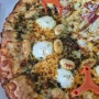 [노모어 피자] 바질 마스카포네 뇨끼와 베이컨 포테이토 반반 피자 내돈내산 후기