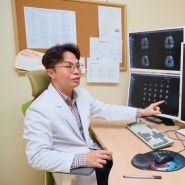 의료 AI 현장을 가다 ① AI에 가장 적합한 질병 ‘뇌졸중’ 이제 병원에서도 비급여로 AI를 활용합니다