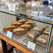 동탄 목동 베이커리 카페 브런치 모임하기 좋은 분위기 카페 "로텐바우" 소금빵 잠봉샌드위치 맛집