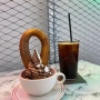 [ 리뷰 / 왕십리카페 ] 츄로s coffee&icecream 왕십리점 ; 한양대 카페 왕십리츄러스 맛집