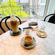 서교동 카페 더 페이머스 램 | 빵과 커피가 맛있는 망원 합정 카페 커피 무한 서비스