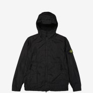 Stone Island 40522 Crinkle Reps Nylon Garment Dyed Hooded Jacket