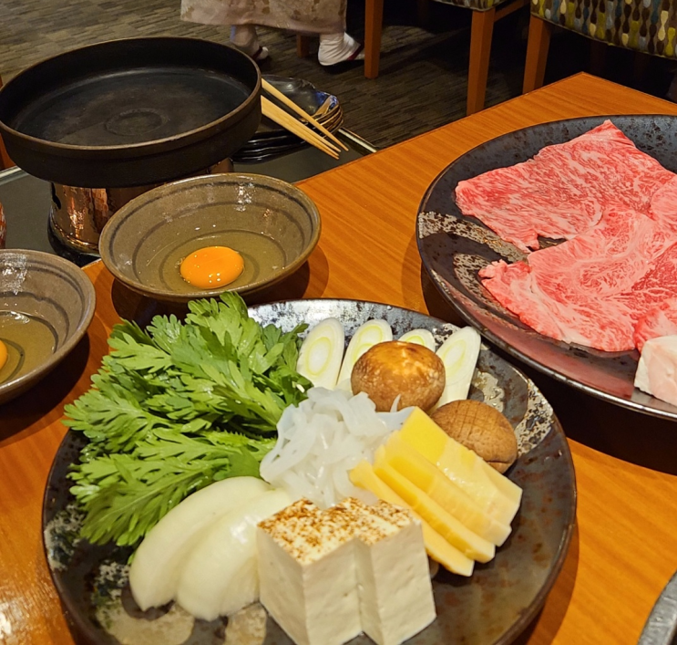 [도쿄] 4박5일 겨울여행 4탄♥ / 도쿄 롯폰기 관서식 고급 스키야키 맛집 세리나 본점, 롯폰기 과일케이크 카페 하브스 ...