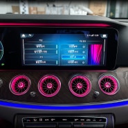 벤츠 W213 E300 신형 송풍구엠비언트 그리고 4D 부메스터 트위터 콕핏 상하단 엠비언트