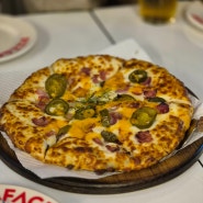[서울 용산구] 피자페이스오프 신용산점-야외 테이블이 힙한 신용산역 피자 맛집