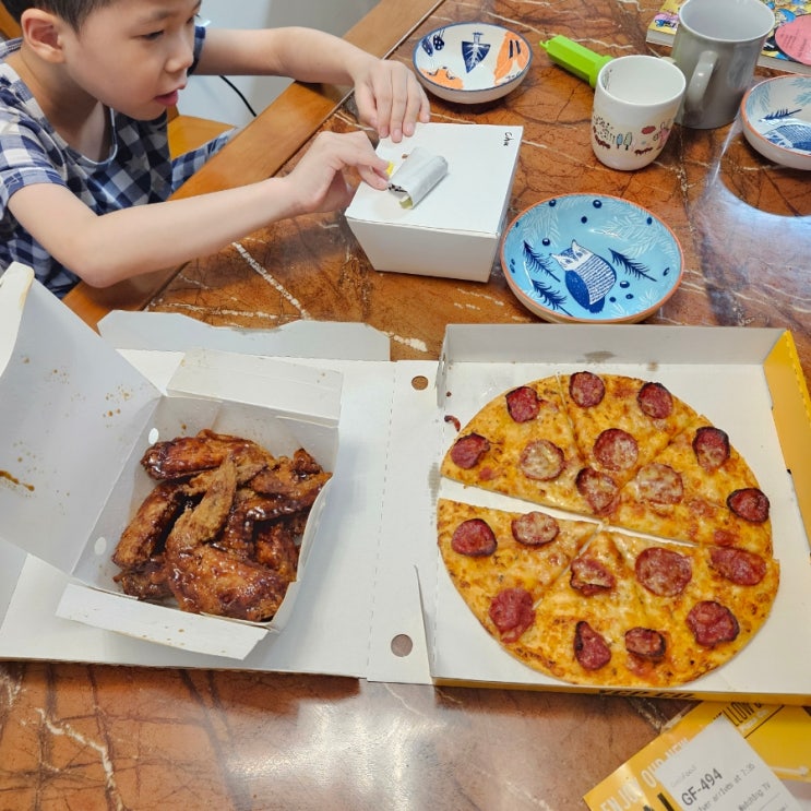 필리핀 그랩 배달 옐로우캡 피자