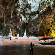 방콕 여행 탐카오루앙사원 동굴 속 현지 불교사원