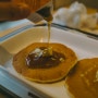 이태원 맥도날드 아침으로 먹어보기 베이컨 에그 맥그리들 달달 고소 핫케익 맛집