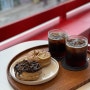 동인천 개항로 카페 [런도넛] 크루아상+도넛 크로넛 맛집 !