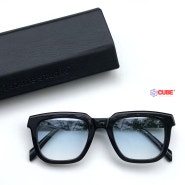 새롭게 런칭된 라자르스튜디오 lazare studio : 인셀미 INSELMI 볼드한 뿔테 안경 두가지 컬러 소개 !