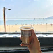 부산 광안리 오션뷰 카페맛집 힙한 분위기 시그니처 커피 '카페인 차저'