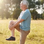 외발서기 균형잡기와 노년층 수명의 연관성