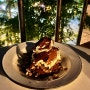 [강남] 카페 ALVER알베르 | 초록나무 가득한 분위기 좋은 루프탑 테라스석 | 미술관 같은 카페