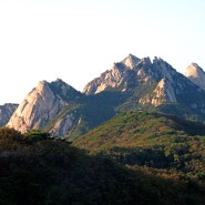 사계절 국립공원 북한산 인수봉 사진