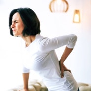 허리 통증에 도움이 되는 골반 운동법