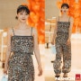 [패션엔 포토] 전소니, 보기만 해도 쿨한 페이즐리 점프슈트룩 '강남 백화점이 들썩'