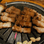 경성대 부경대 삼겹살 맛집 :: 바른돼지 - 아늑한 분위기의 구워주는 고기집