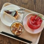 세종시 금남면 카페 시바견있는카페 "카페리즌" 고즈녁한 분위기 한옥느낌나요 : )