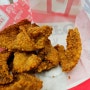 [패스트푸드] KFC 닭껍질튀김 이벤트 정보와 먹어본 후기: 안사먹을 이유가 없는 맛있는 닭껍질튀김과 치킨버거, 강력추천