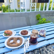 뚝섬 카페 브라우터 성수점에서 맛본 프레첼과 베이글 후기 (루프탑카페)